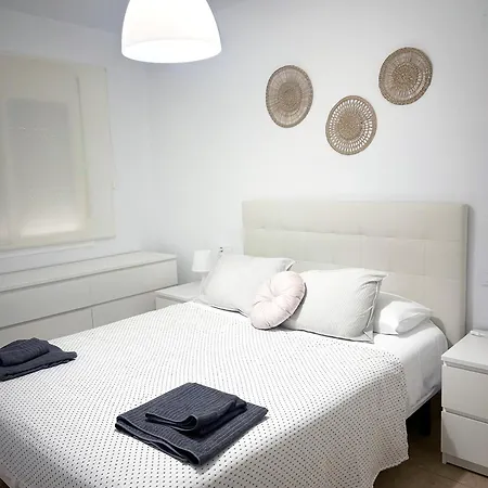 Apto Cerca De Playa Regla Con Garaje Apartment *