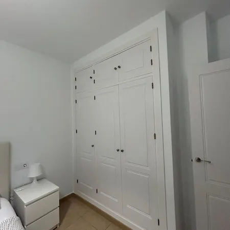 Apto Cerca De Playa Regla Con Garaje Apartment